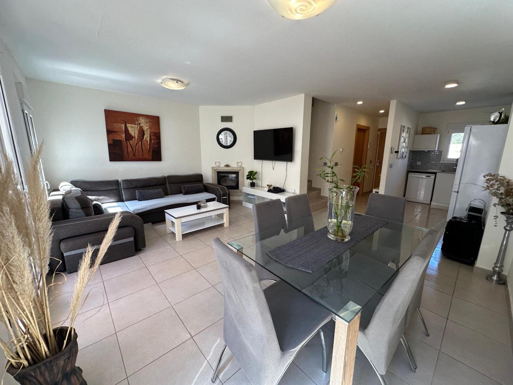 Holiday home Cala-azul Y Jacuzzi